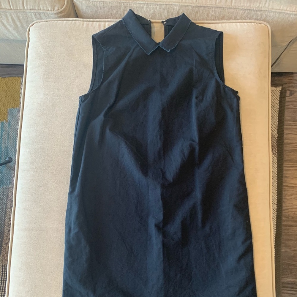 GAP black sleeveless dress